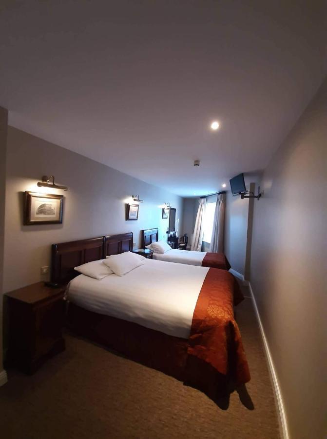 Jbs Bar & Guest Accommodation Kilkenny Exterior photo